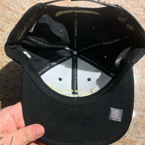 Mitchell and Ness “we the north” Toronto Raptors adjustable hat - Picture 4 of 4